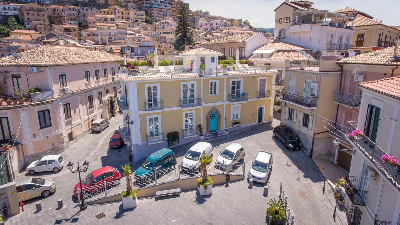 Piccolo Grand Hotel Pizzo Kültér fotó